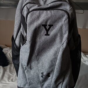 Under Armour light gray back pack